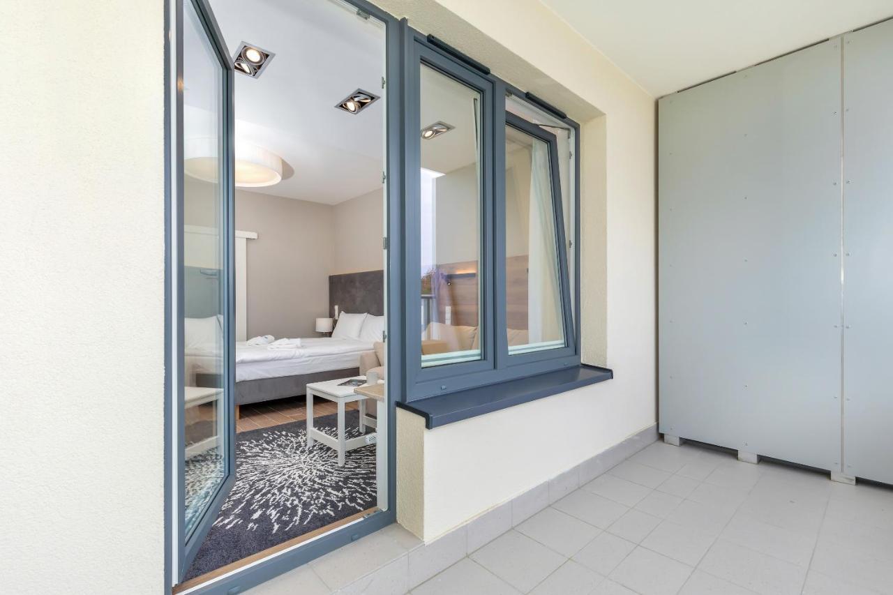 Apartamenty Aquamarina Onyx By Noclegi Renters Мендзыздрое Экстерьер фото