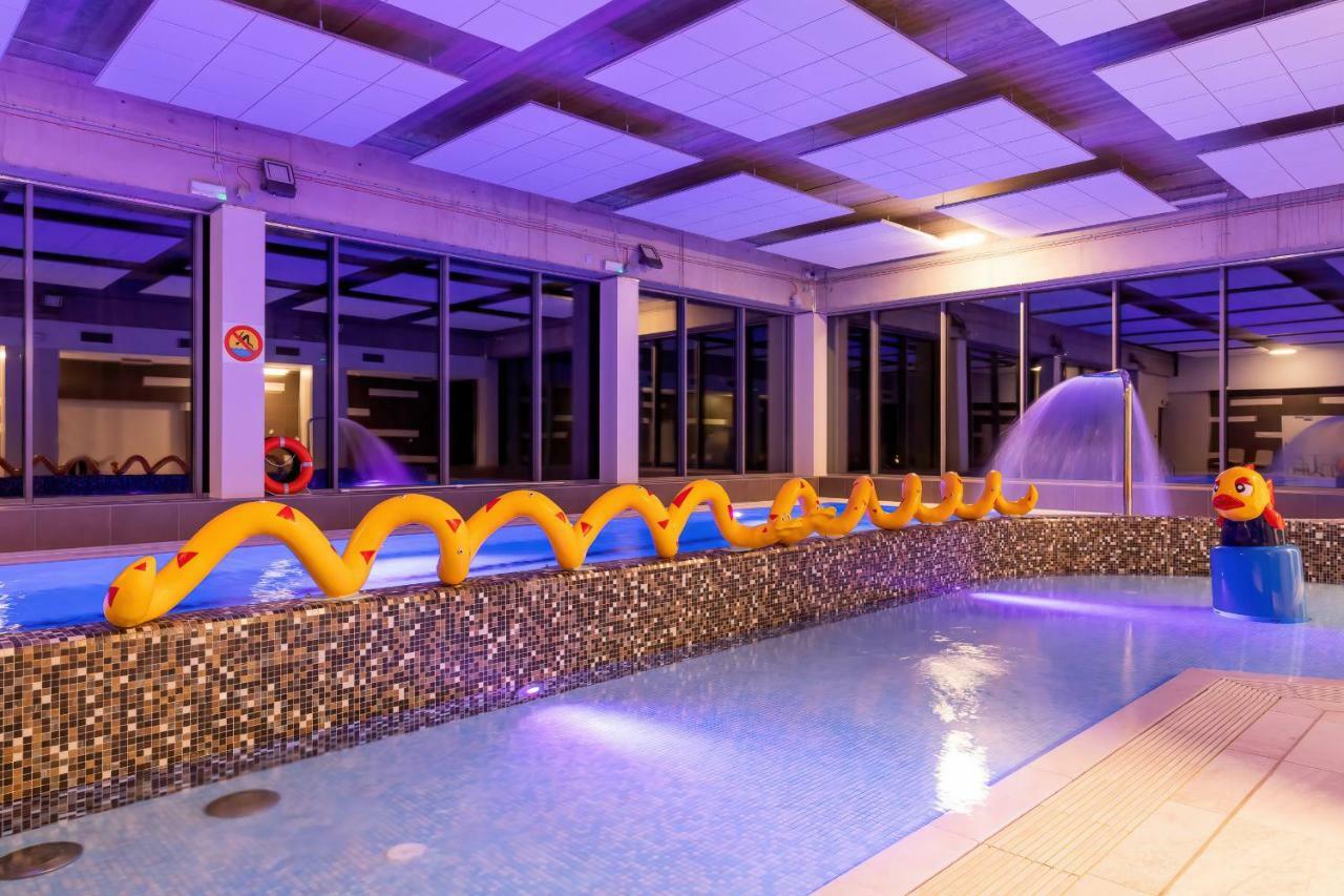 Apartamenty Aquamarina Onyx By Noclegi Renters Мендзыздрое Экстерьер фото